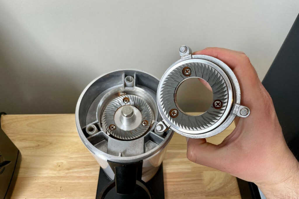 DF64 flat burr grinder clean