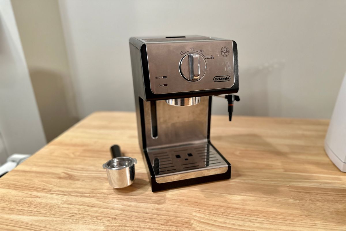 DeLonghi ECP3420 Review: Great Price Or Low Quality?