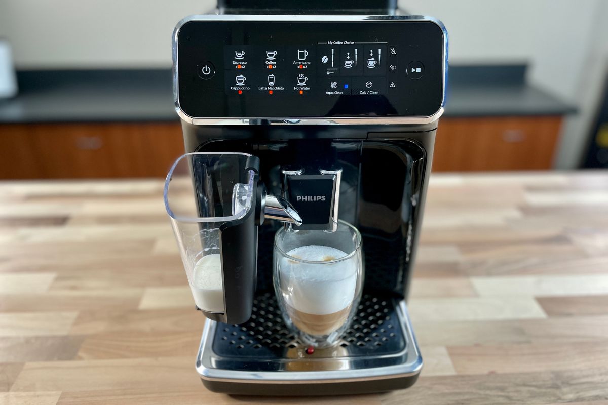 Philips 3200 LatteGo Review in 2023 - Best Budget Fully Automatic